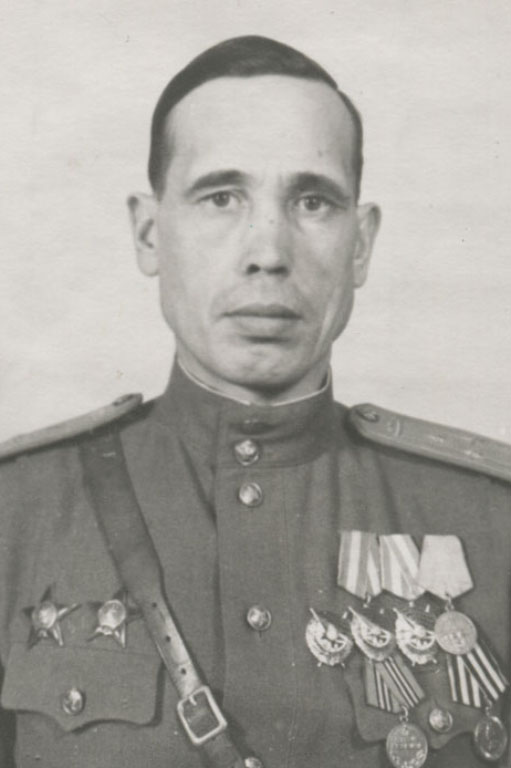 Петров Иван Петрович