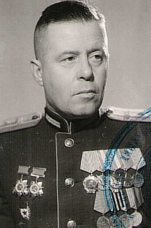 Зиновьев Александр Дмитриевич